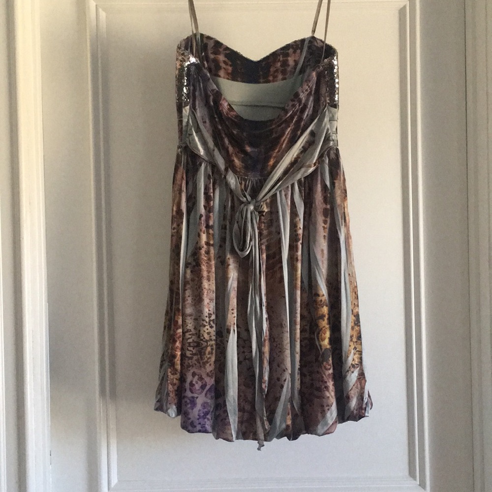 Dress - Picture 3 of 5